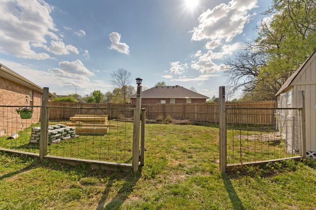 434 N Bonda Way, Nixa, MO 65714