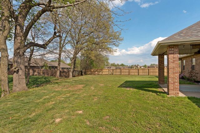 434 N Bonda Way, Nixa, MO 65714