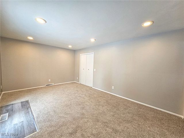 2319 Henn Hyde Road NE, Warren, OH 44484