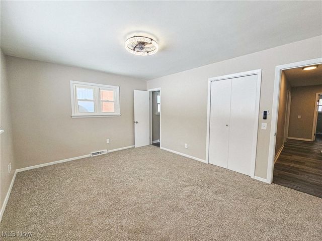 2319 Henn Hyde Road NE, Warren, OH 44484