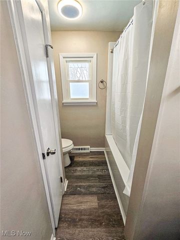 2319 Henn Hyde Road NE, Warren, OH 44484