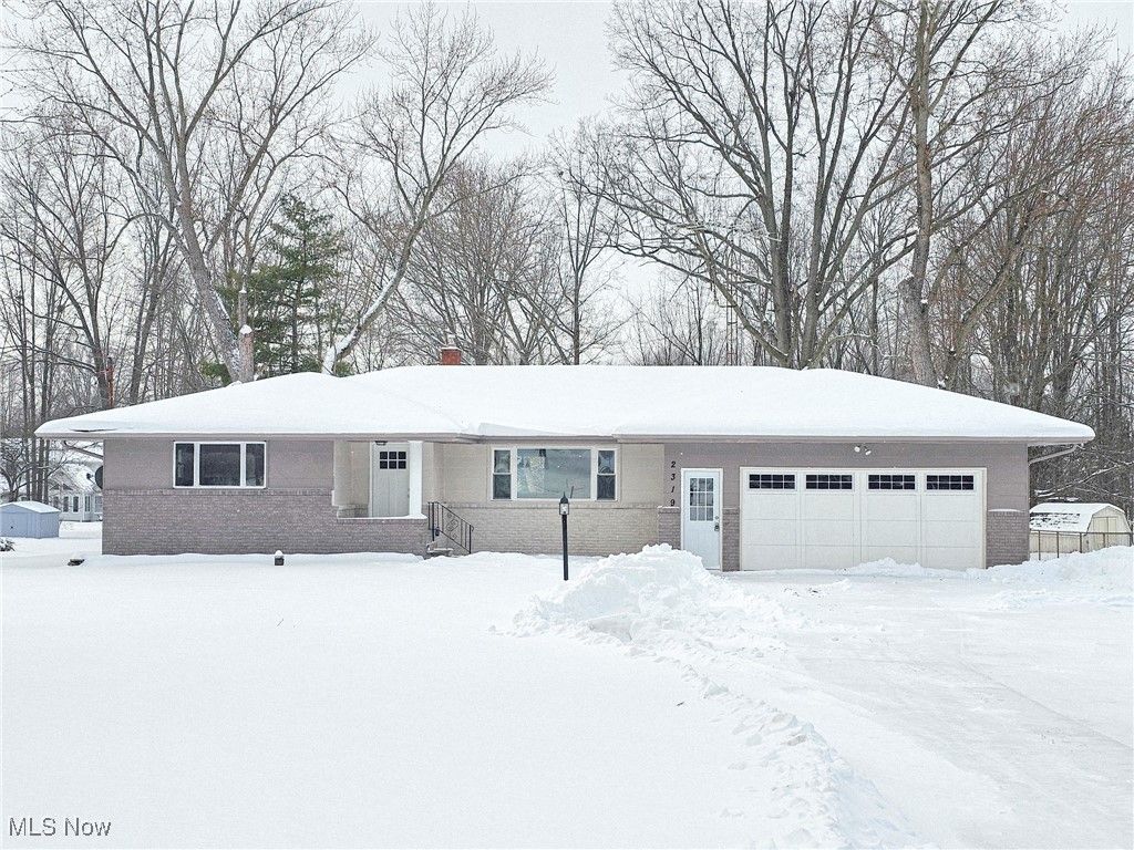 2319 Henn Hyde Road NE, Warren, OH 44484