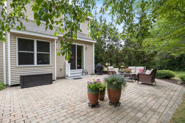 18 Haines Brook Farm Lane, Greenland, NH 03840