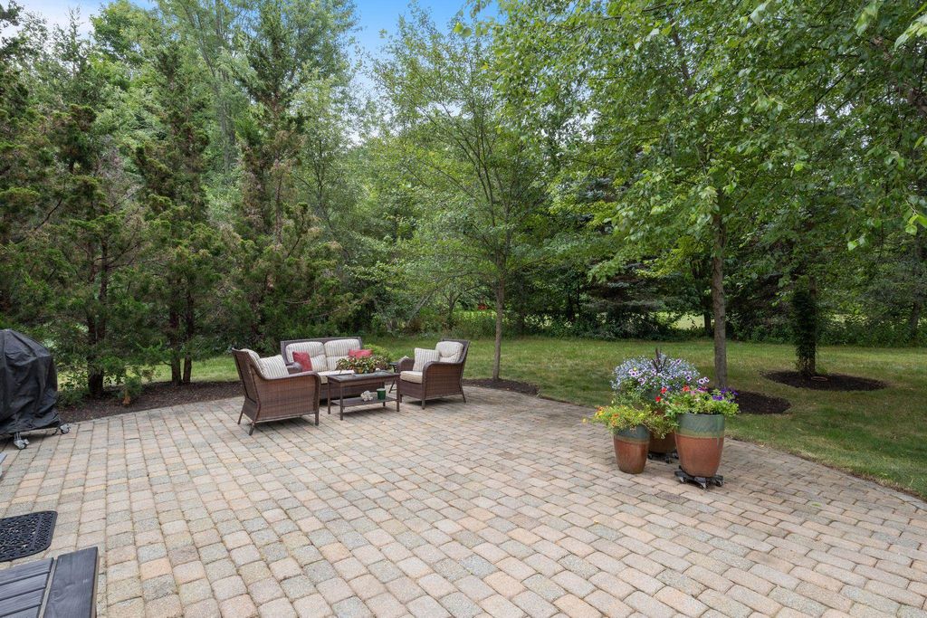18 Haines Brook Farm Lane, Greenland, NH 03840