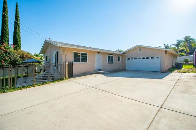 177 Barhaven Lane, Fallbrook, CA 92028