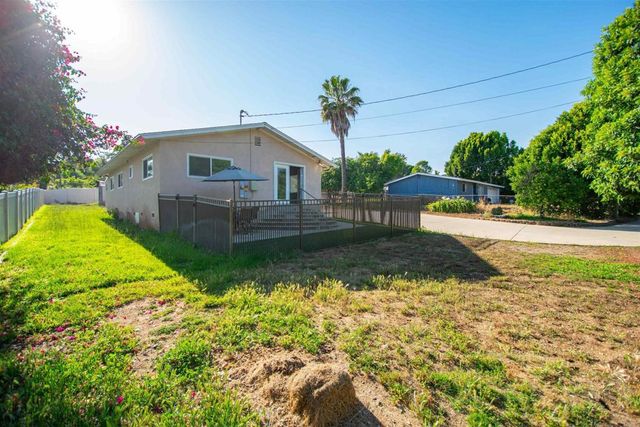177 Barhaven Lane, Fallbrook, CA 92028