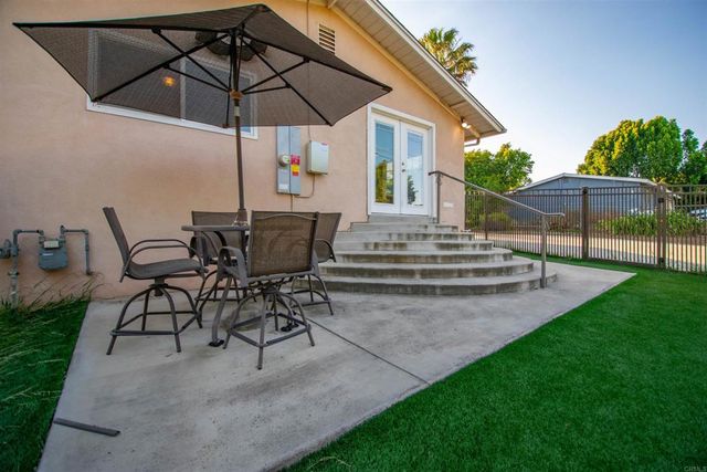 177 Barhaven Lane, Fallbrook, CA 92028