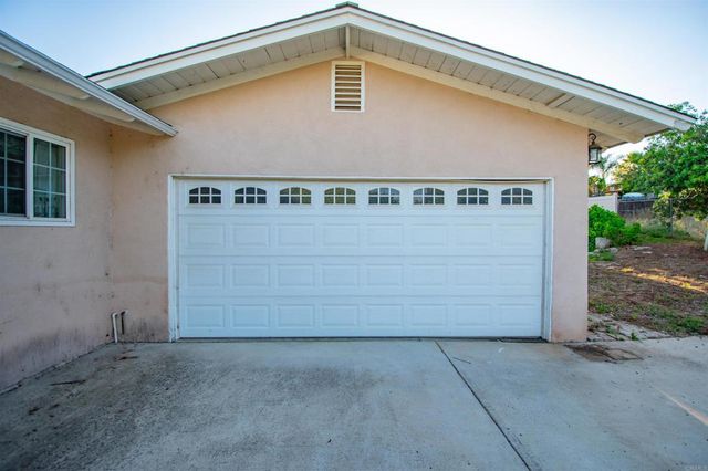 177 Barhaven Lane, Fallbrook, CA 92028