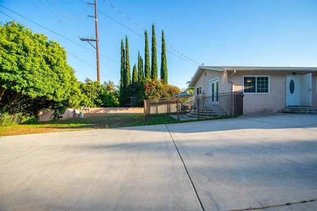 177 Barhaven Lane, Fallbrook, CA 92028