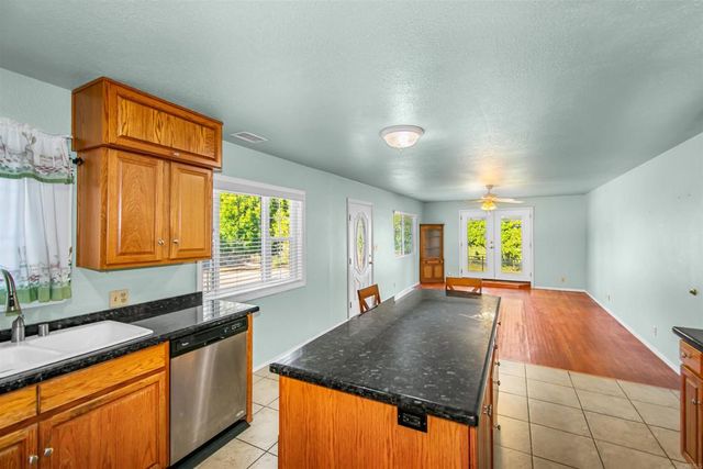 177 Barhaven Lane, Fallbrook, CA 92028