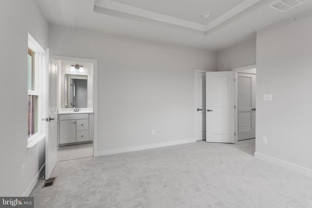 1721 DESTRIER ST, Ranson, WV 25438