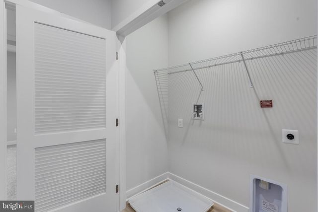 1721 DESTRIER ST, Ranson, WV 25438