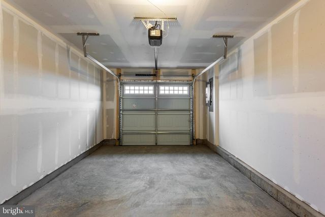 1721 DESTRIER ST, Ranson, WV 25438