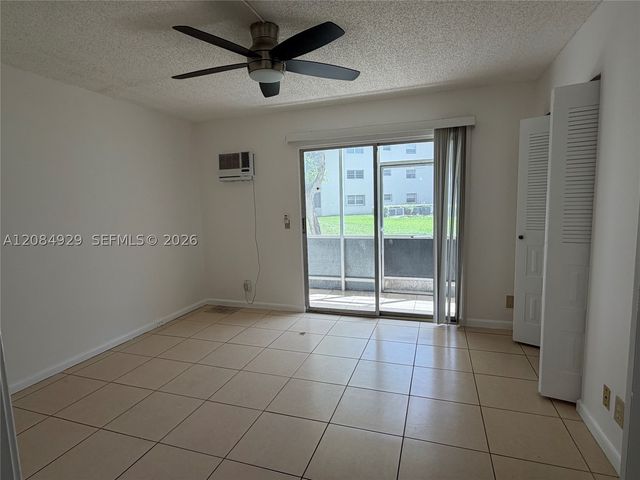 13350 SW 1st St 107P, Pembroke Pines, FL 33027
