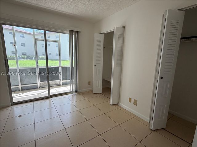 13350 SW 1st St 107P, Pembroke Pines, FL 33027