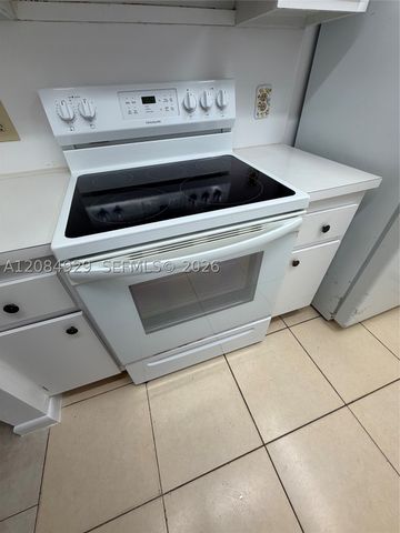 13350 SW 1st St 107P, Pembroke Pines, FL 33027