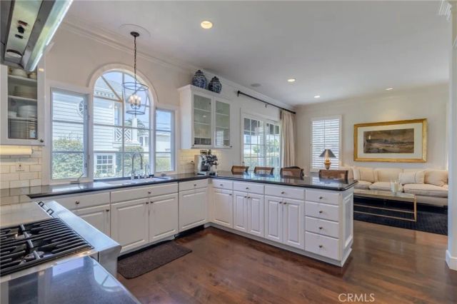 309 Marigold Avenue, Corona Del Mar, CA 92625