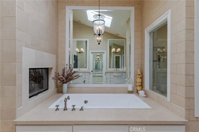 309 Marigold Avenue, Corona Del Mar, CA 92625
