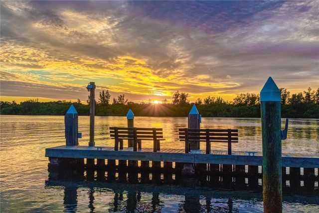 1275 Palmetto Court 114, Vero Beach, FL 32963