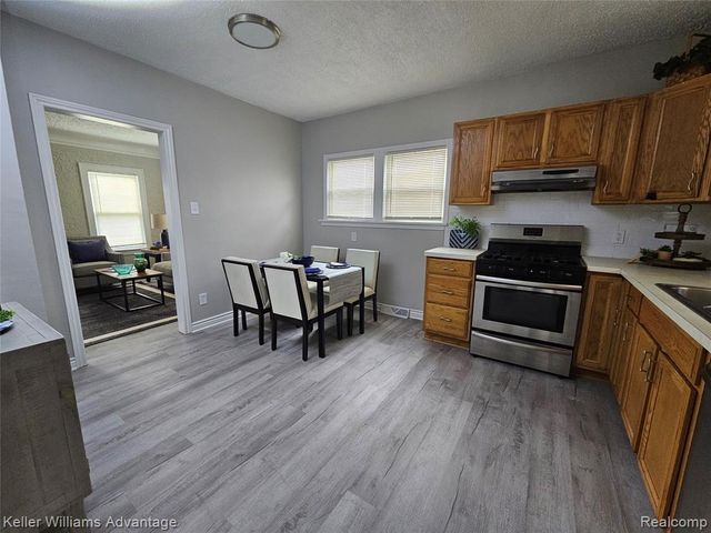 34812 Ash Street, Wayne, MI 48184