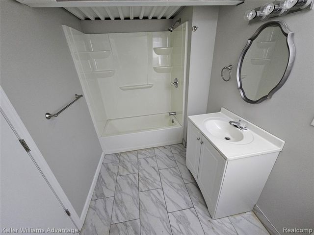 34812 Ash Street, Wayne, MI 48184