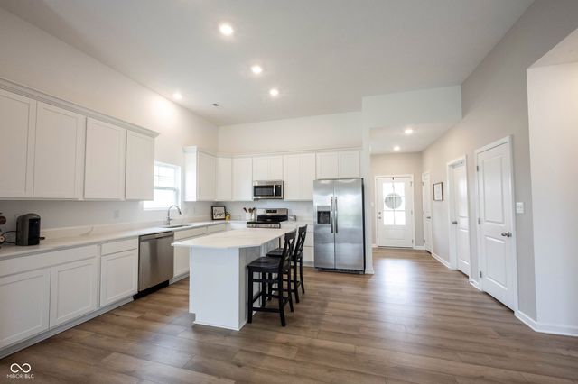 1585 Pebble Beach Drive, Pendleton, IN 46064
