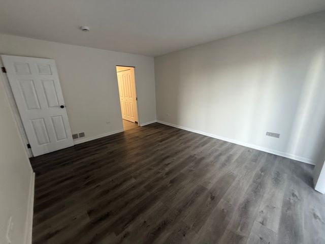 2310 N Harlem Avenue 203, Elmwood Park, IL 60707