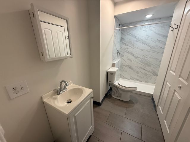 2310 N Harlem Avenue 203, Elmwood Park, IL 60707