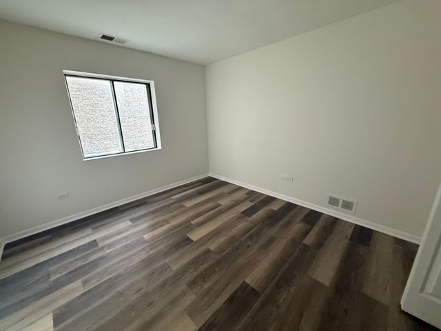 2310 N Harlem Avenue 203, Elmwood Park, IL 60707