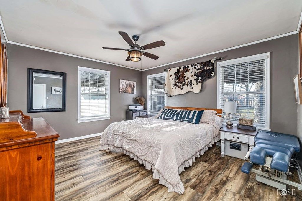 Image 20 of property listing at 205 Broadway St, Miles, TX 76861