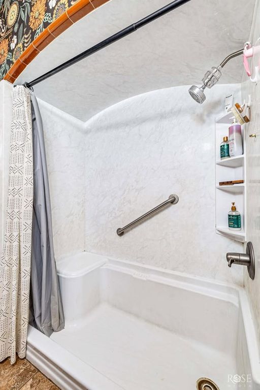 Image 22 of property listing at 205 Broadway St, Miles, TX 76861