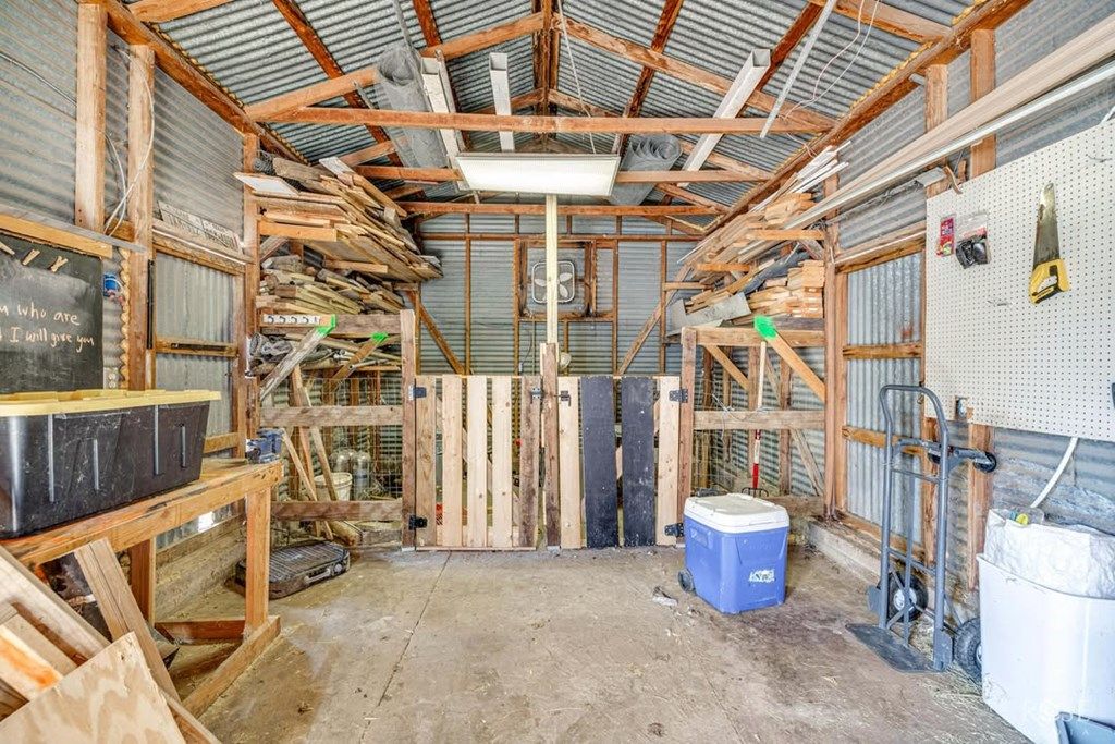 Image 39 of property listing at 205 Broadway St, Miles, TX 76861