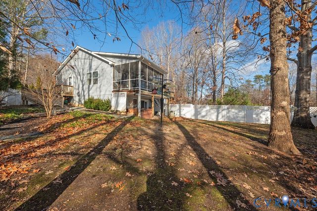 776 Tall Pines Dr, Mineral, VA 23117