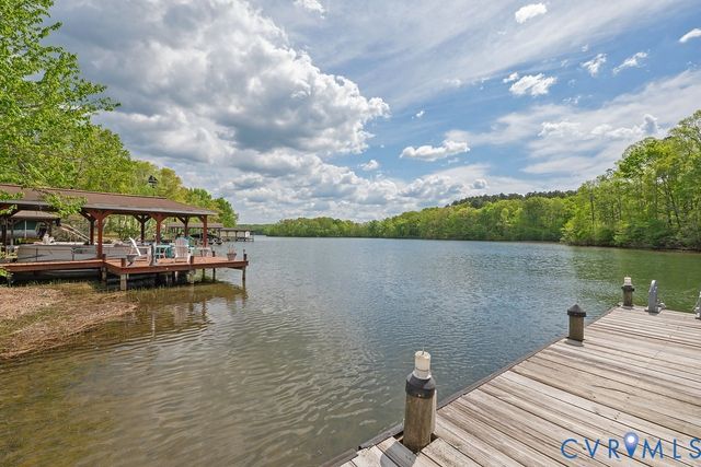 776 Tall Pines Dr, Mineral, VA 23117