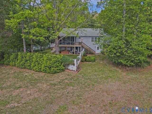 776 Tall Pines Dr, Mineral, VA 23117