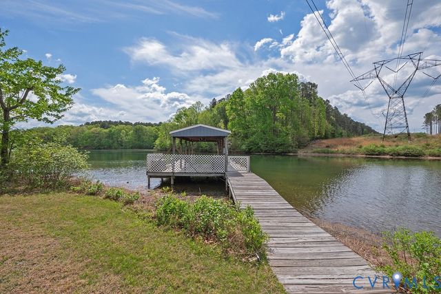 776 Tall Pines Dr, Mineral, VA 23117