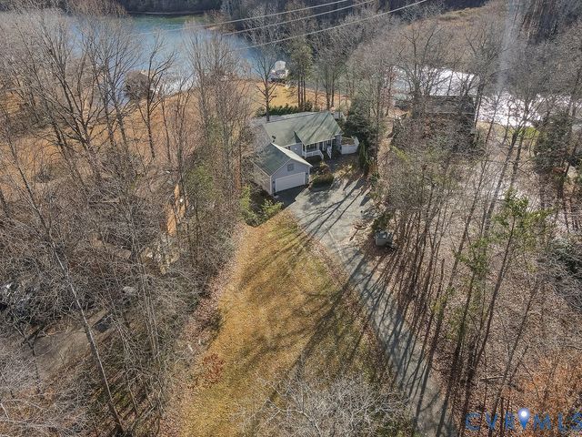 776 Tall Pines Dr, Mineral, VA 23117