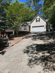 162 White Antelope Street, Waleska, GA 30183