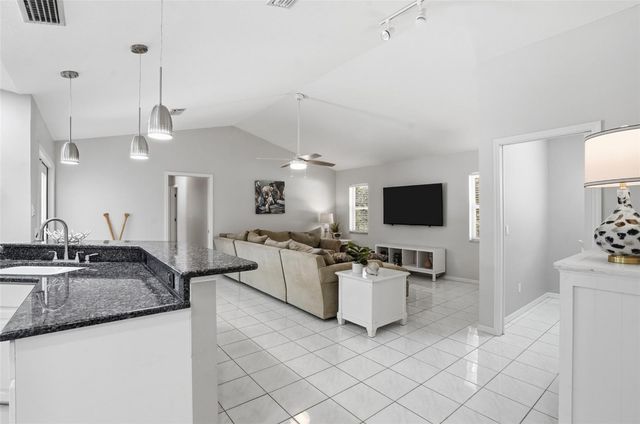 610 WOODVIEW WAY, Bradenton, FL 34212
