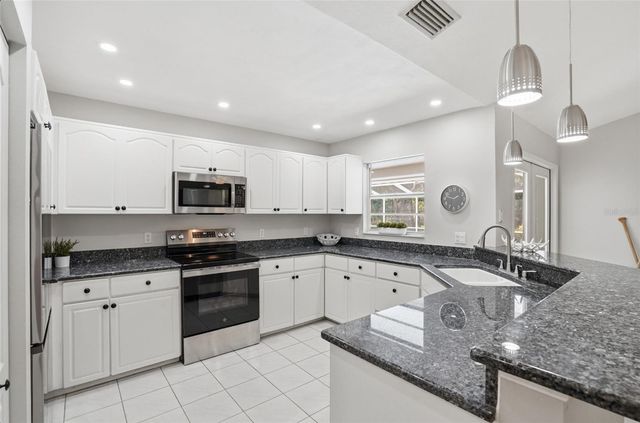 610 WOODVIEW WAY, Bradenton, FL 34212
