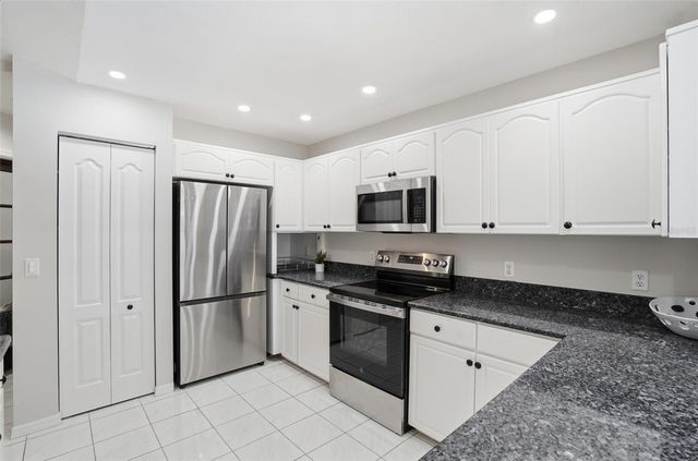 610 WOODVIEW WAY, Bradenton, FL 34212