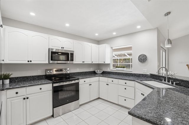 610 WOODVIEW WAY, Bradenton, FL 34212
