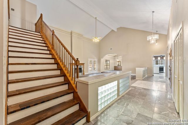 5421 Lockhill, San Antonio, TX 78240