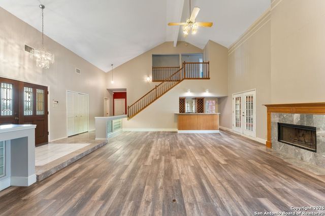 5421 Lockhill, San Antonio, TX 78240