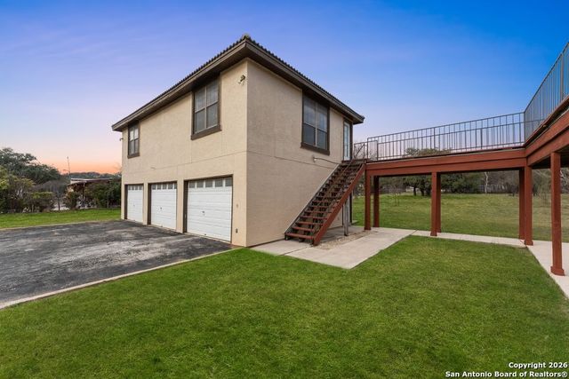 5421 Lockhill, San Antonio, TX 78240