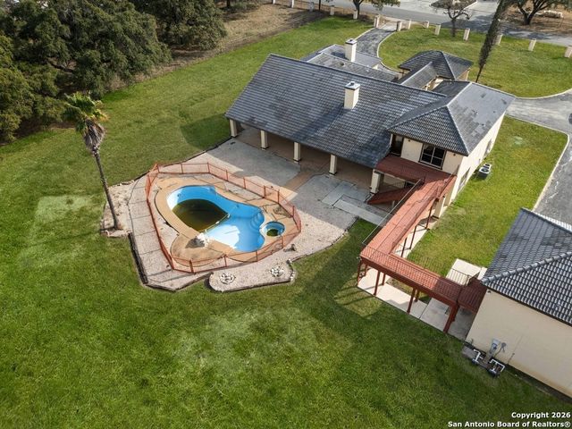 5421 Lockhill, San Antonio, TX 78240