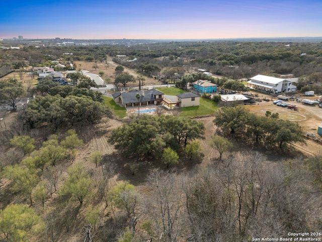 5421 Lockhill, San Antonio, TX 78240