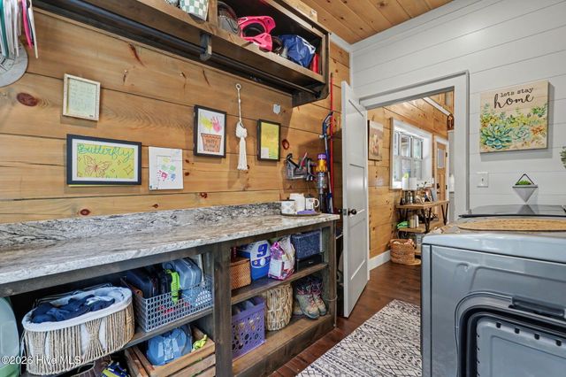 240 Pink Pig Lane, Cherry Log, GA 30522
