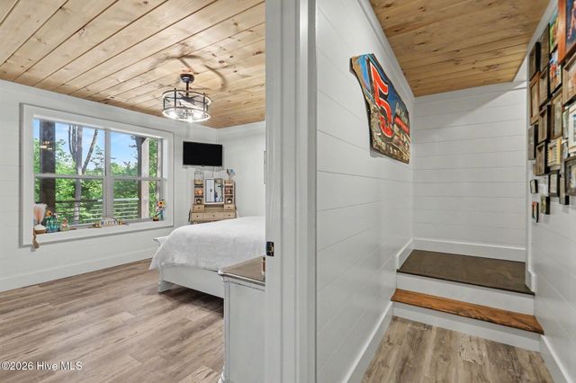 240 Pink Pig Lane, Cherry Log, GA 30522