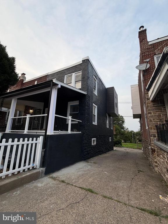 4633 FERNHILL RD, PHILADELPHIA, PA 19144 — exterior